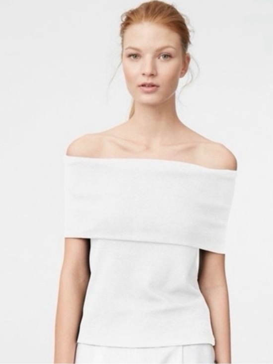 Club Monaco Sweaters - Club Monaco Off-Shoulder White Women’s Top